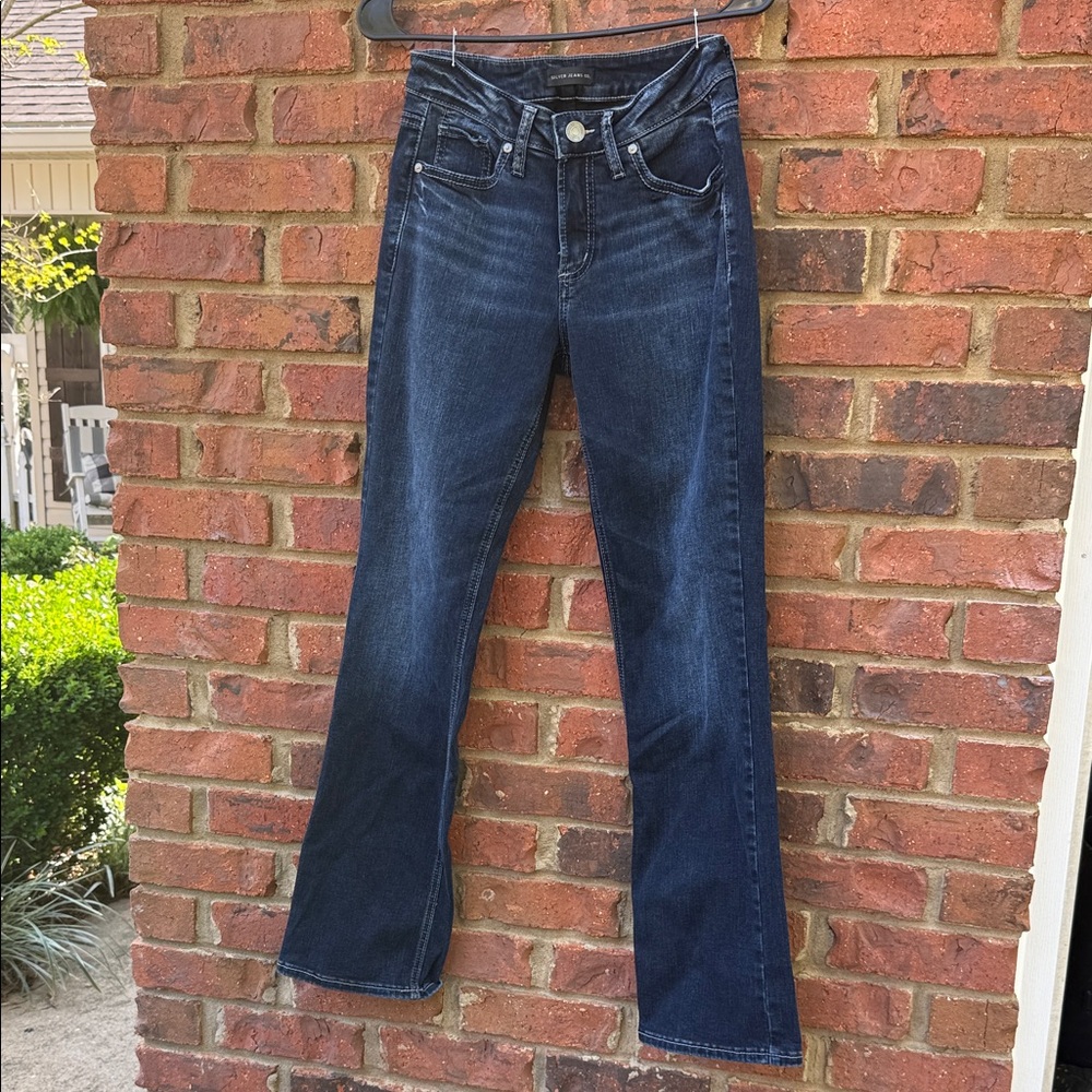 Silver Jeans Dark Blue Flared Women's Jeans size 27/31